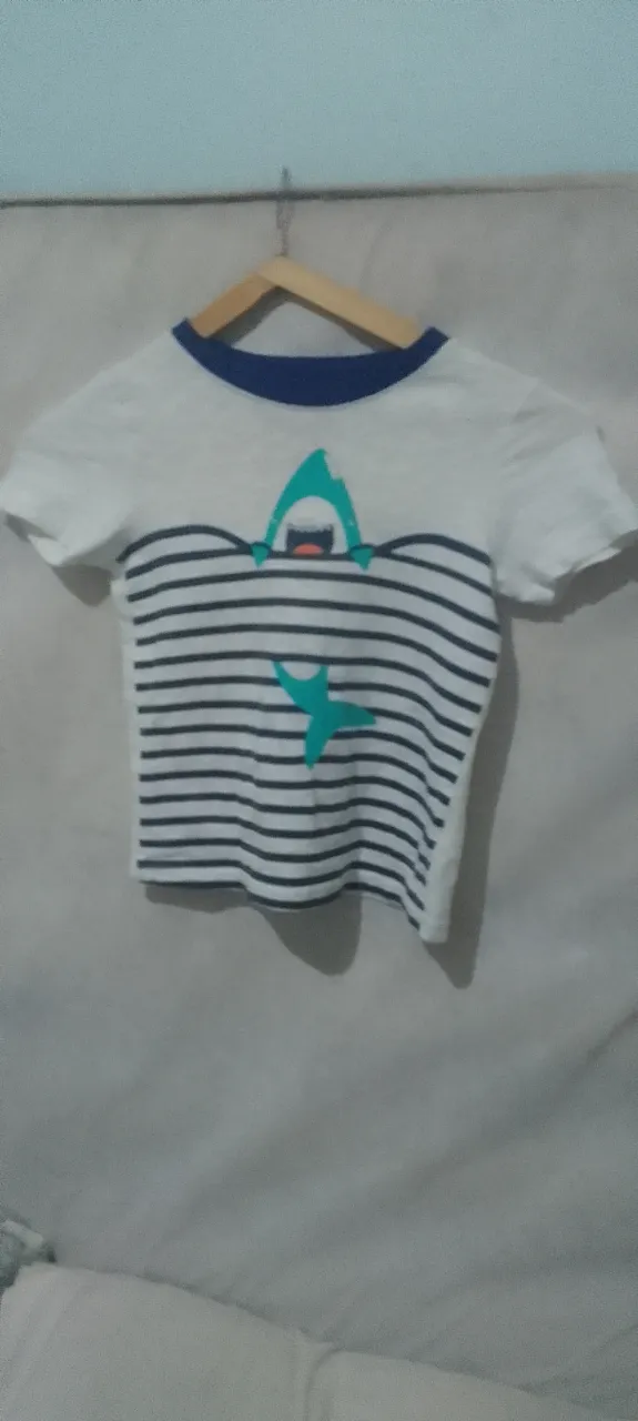 Remera Carter's · Talle 9-12 meses