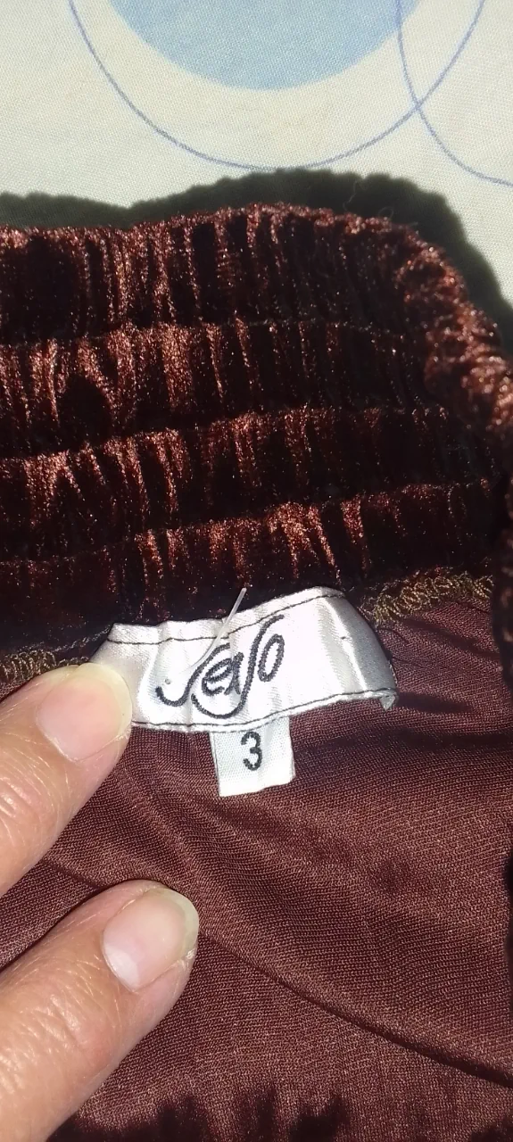 Pollera Otra - imagen 1