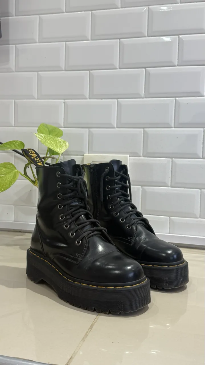 Borcegos Dr. Martens · Talle AR 38
