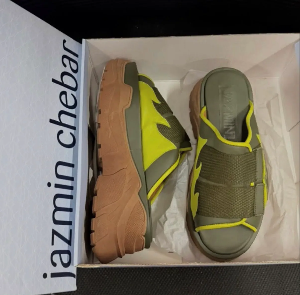 Zuecos Jazmín Chebar - imagen 1