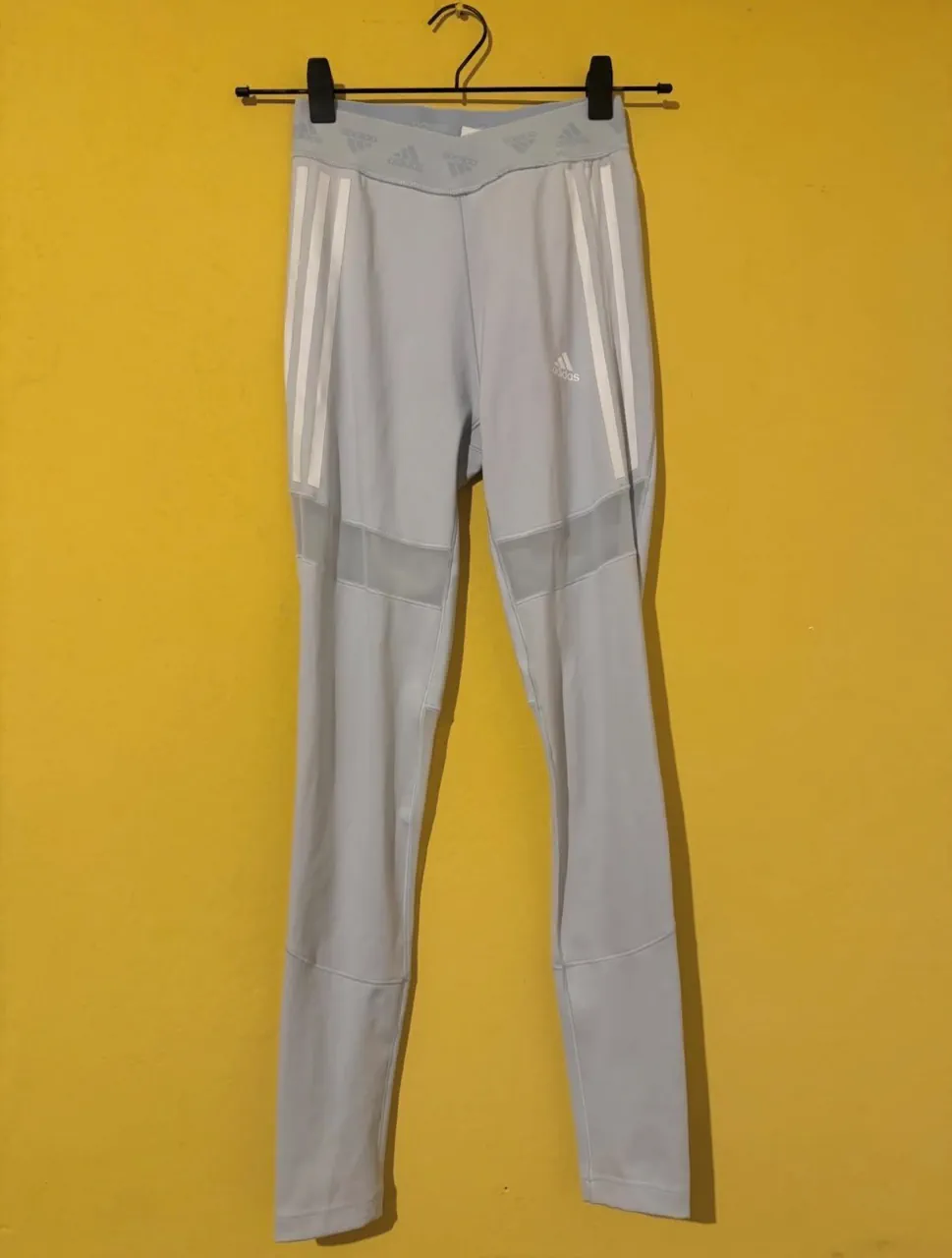 adidas · Talle S