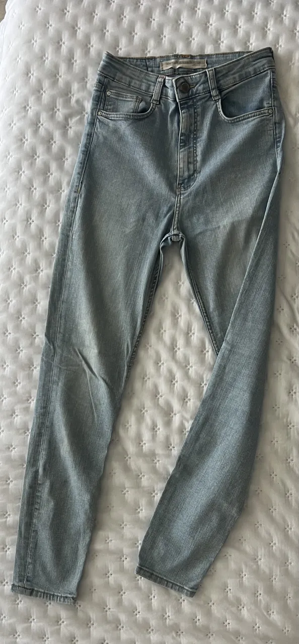 Zara · Talle EU 32