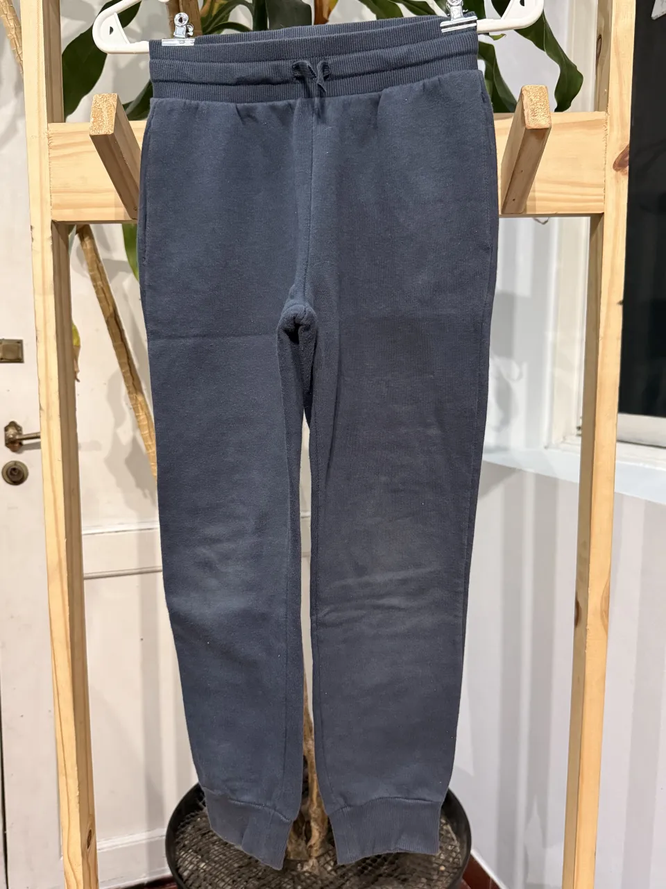 Pantalón H&M · Talle 9 años / 134 cm