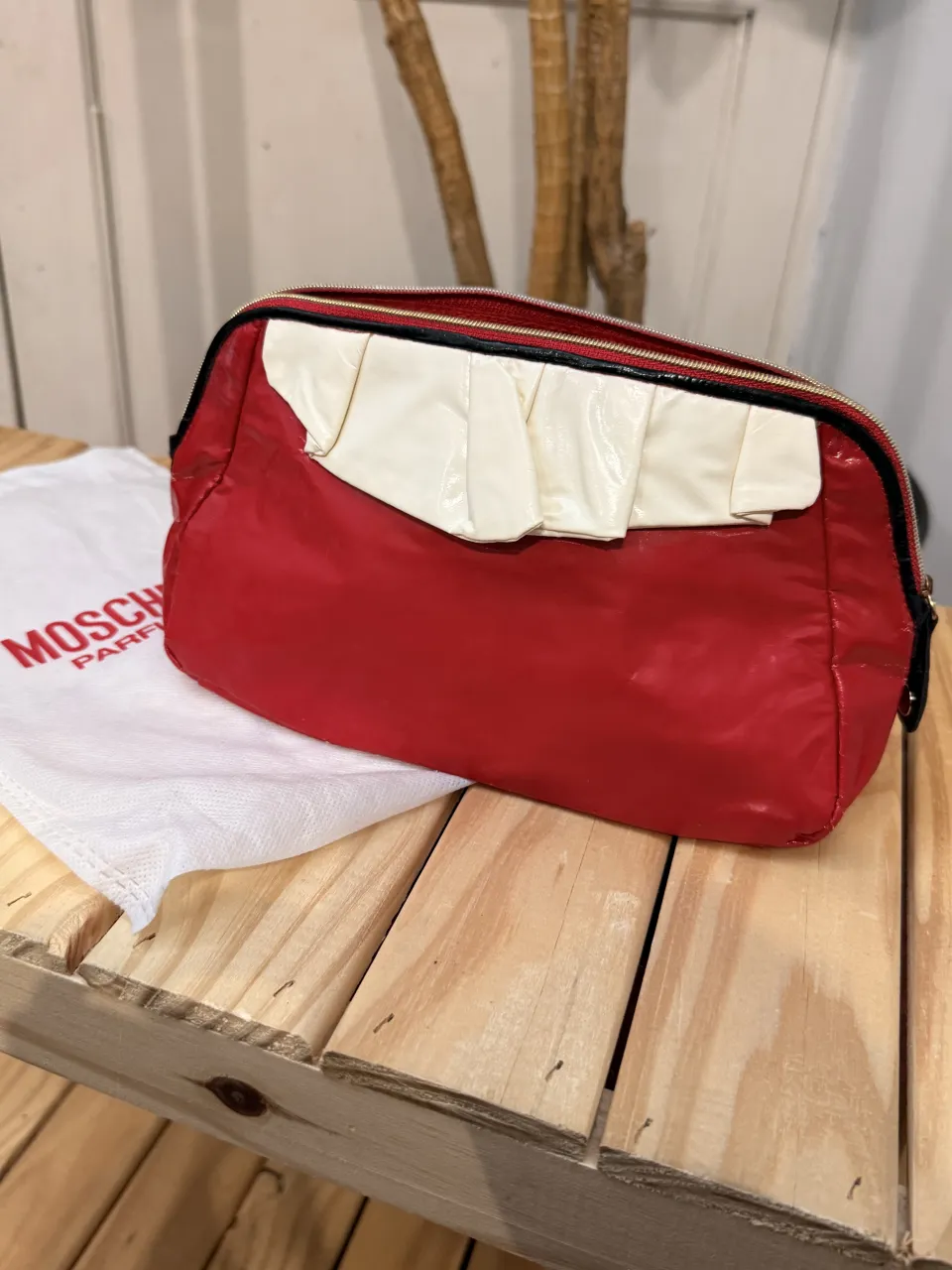 Neceser Moschino