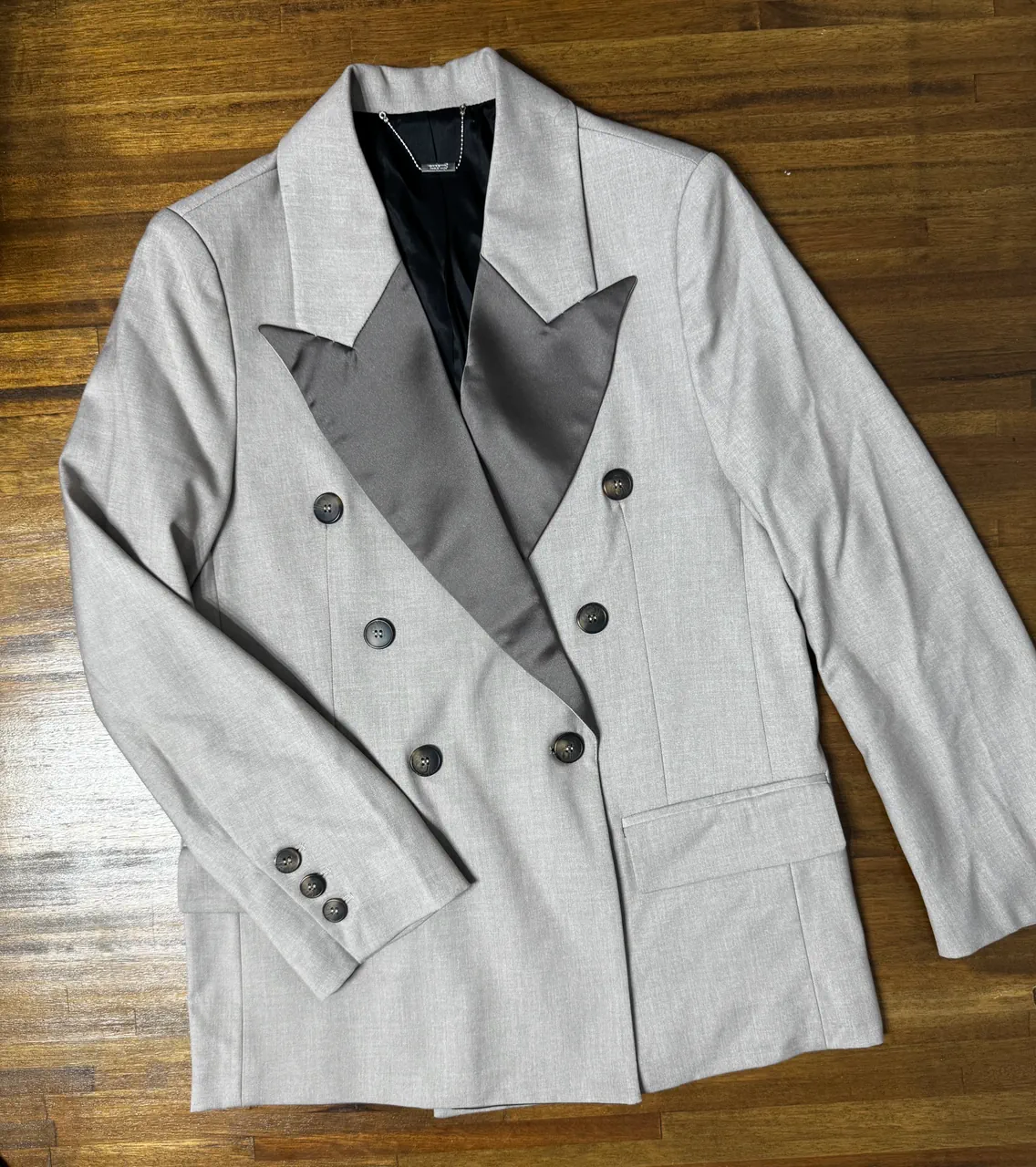 Traje Ginebra - imagen 1