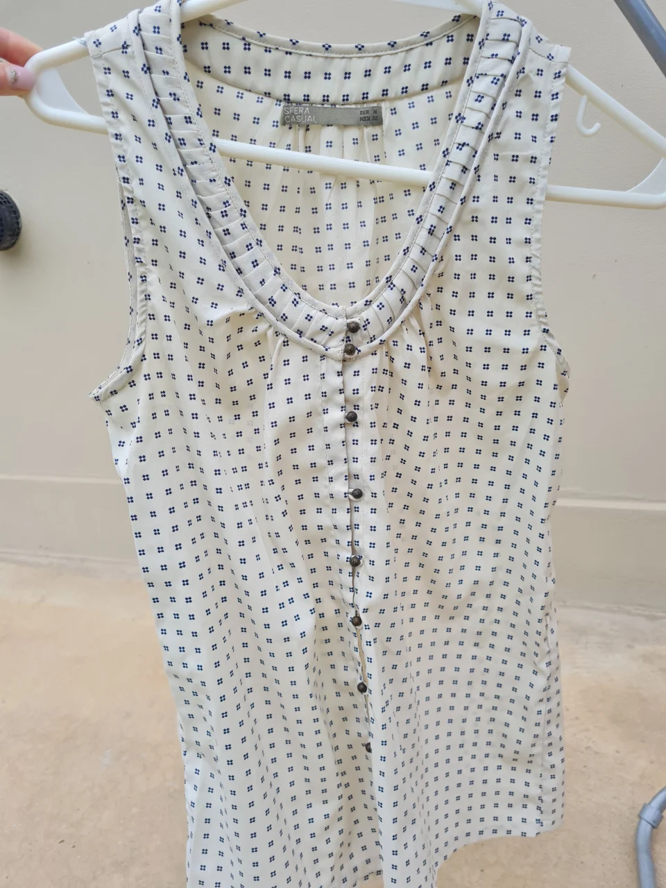 Remera ESFERA CASUAL · Talle M