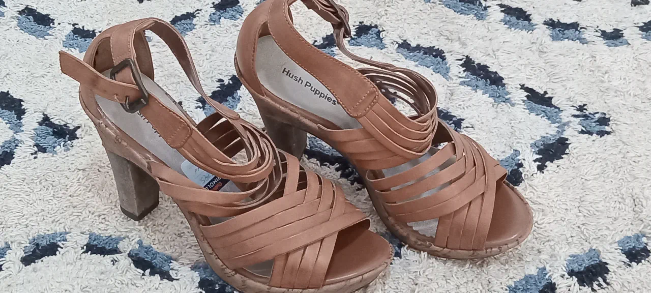 Hush Puppies · Talle AR 37