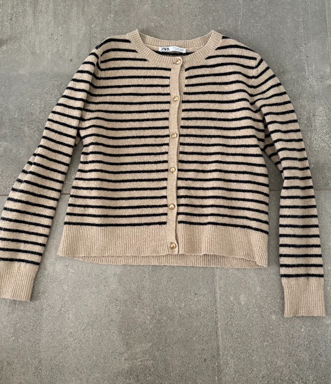 Sweater Zara · Talle L