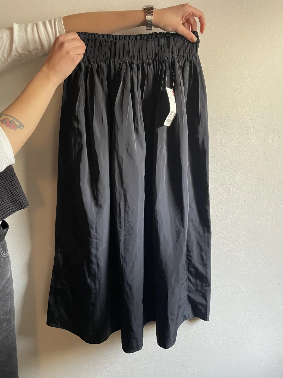 Pollera Uniqlo - imagen 1