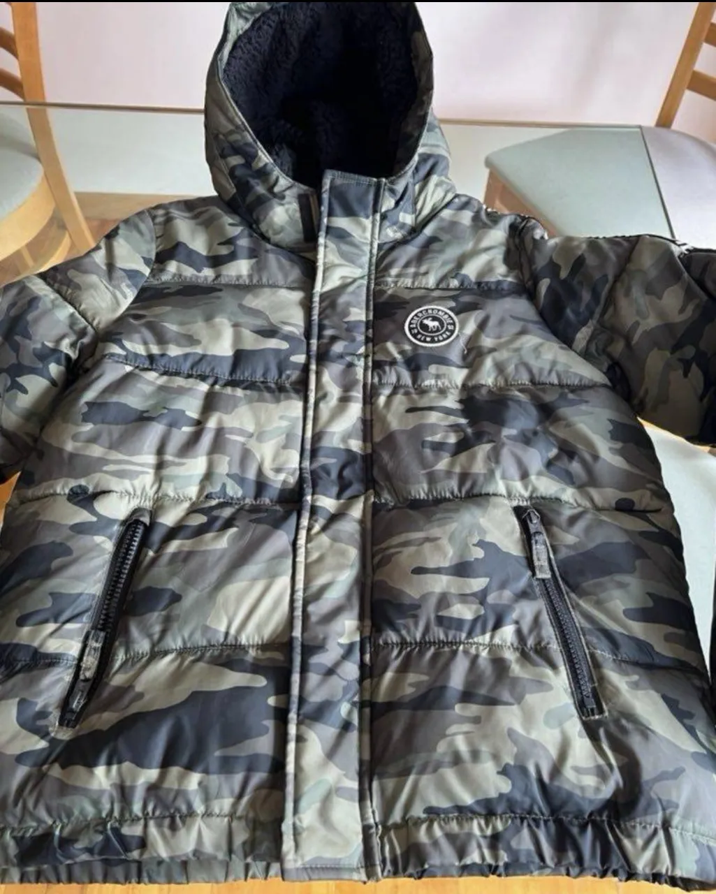 Abercrombie kids · Talle 16 años / 176 cm