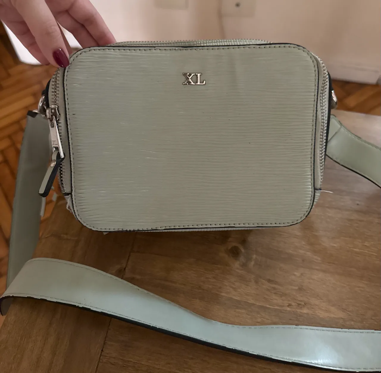 XL