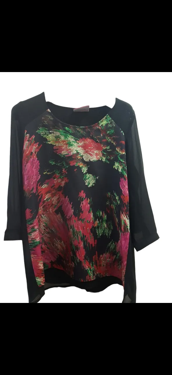 Remera Romeo & juliet couture - imagen 1