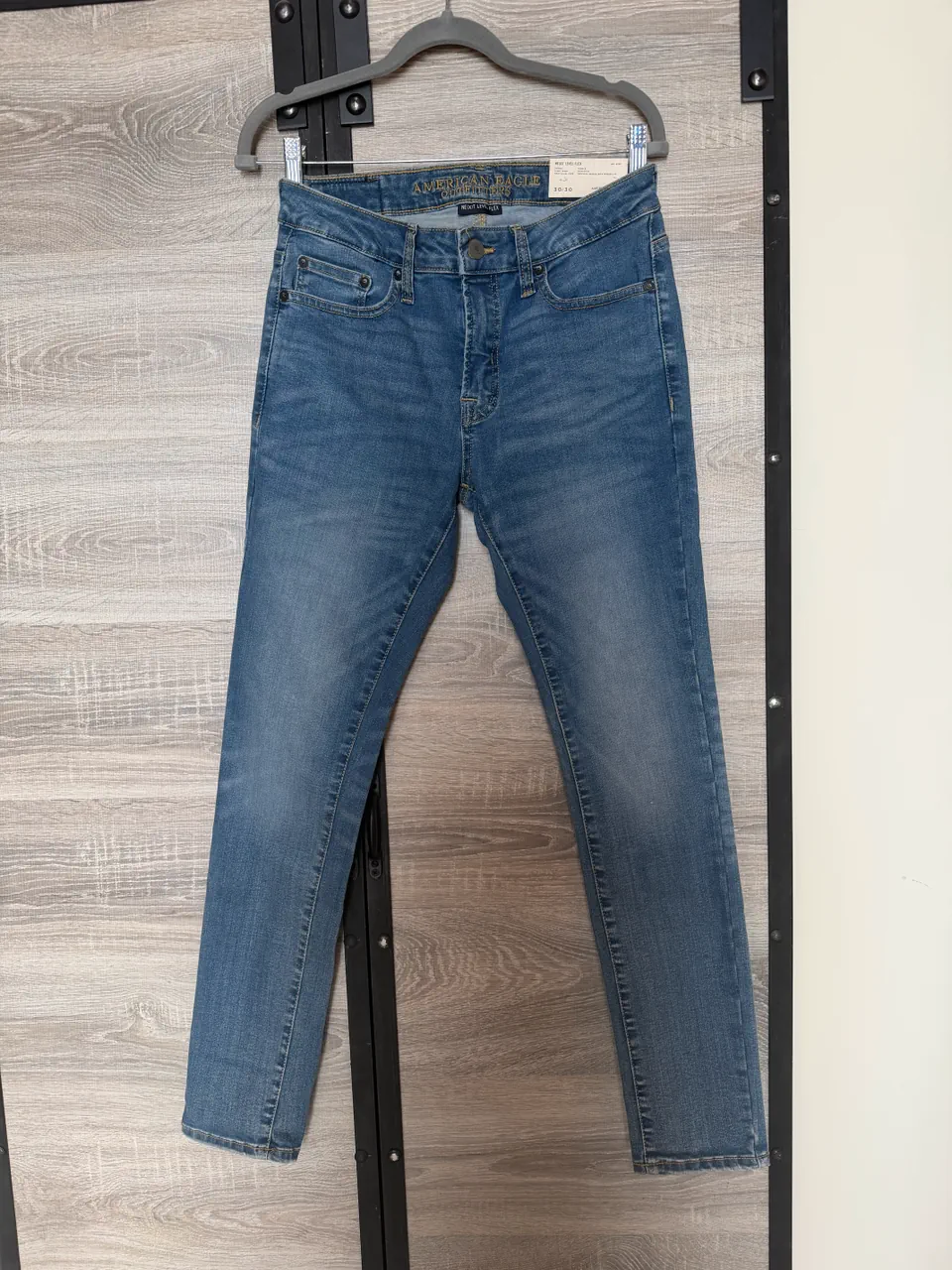 American Eagle Outfitters · Talle MEX/ARG 30
