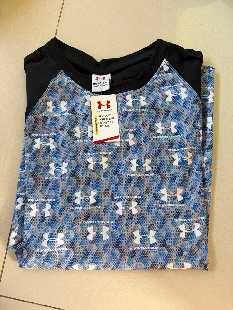 Remera Under Armour · Talle 4