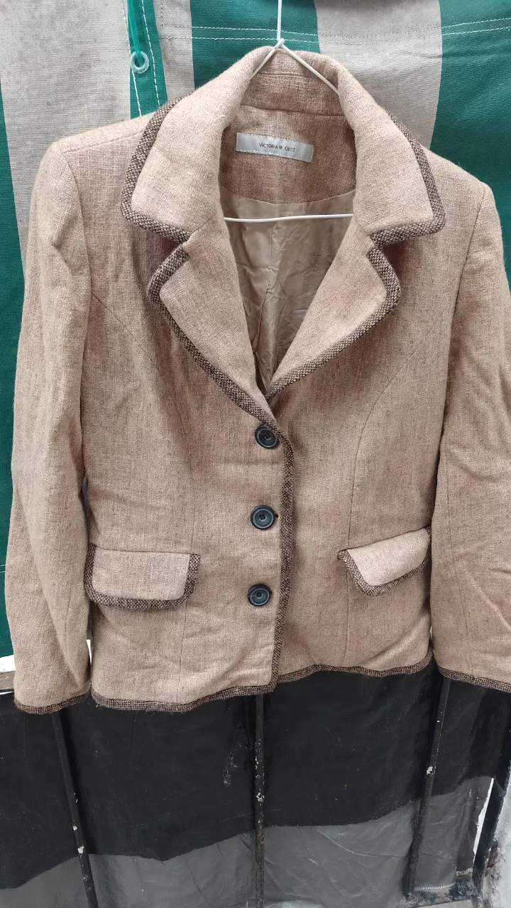 Blazer Victoria ortiz · Talle M