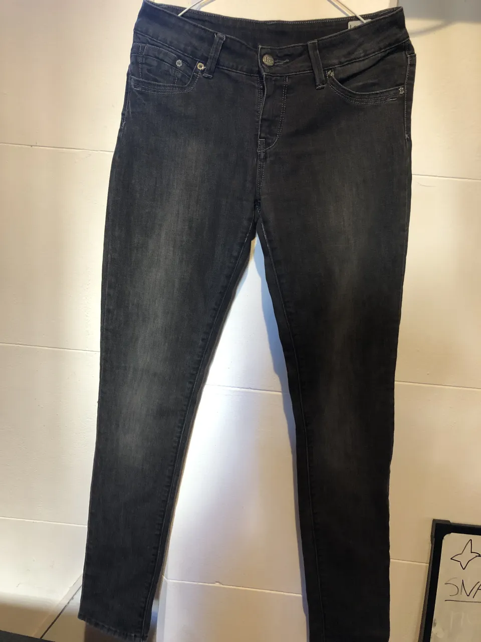Lee · Talle US 40