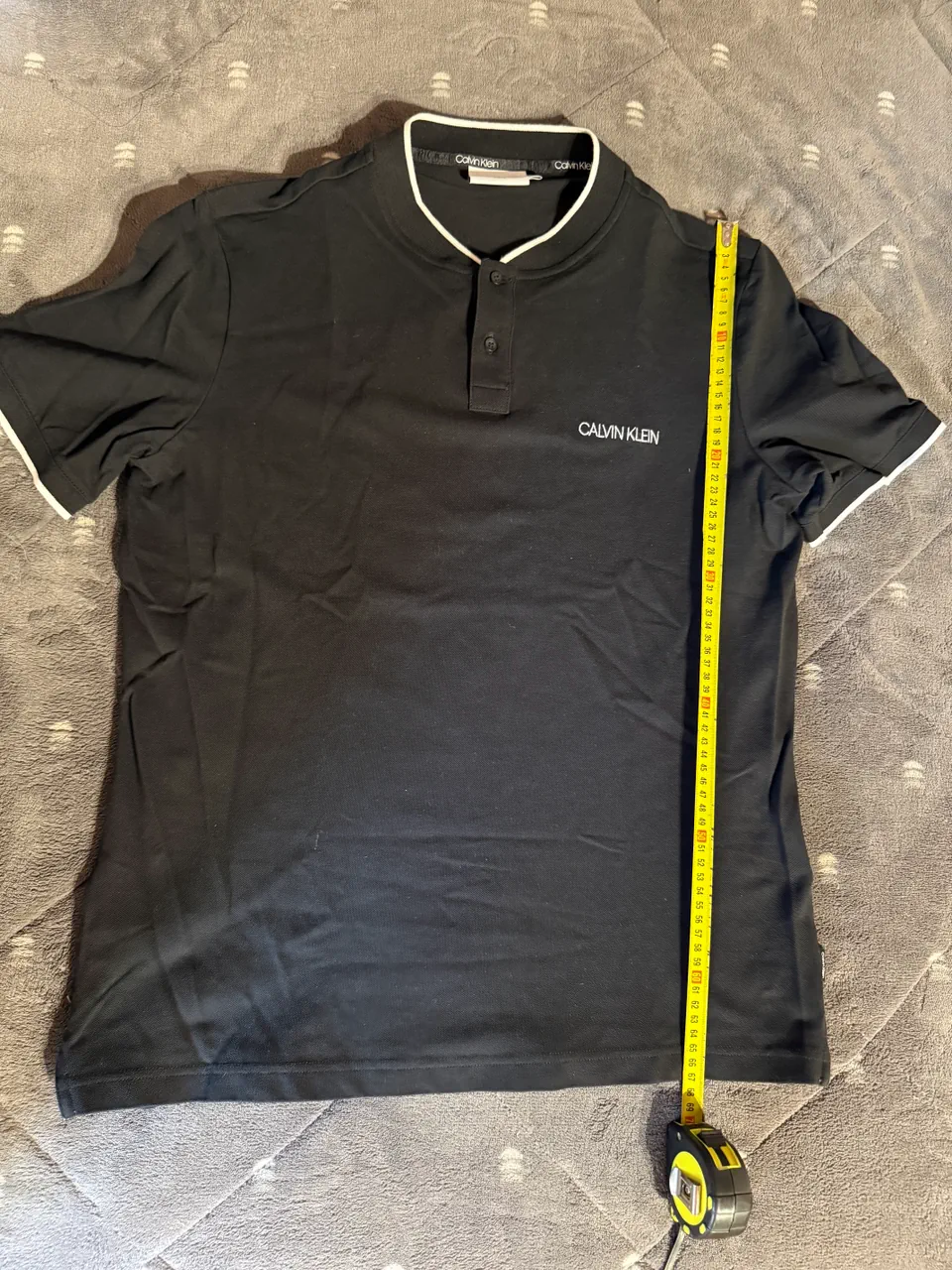 Remera Calvin Klein · Talle XL