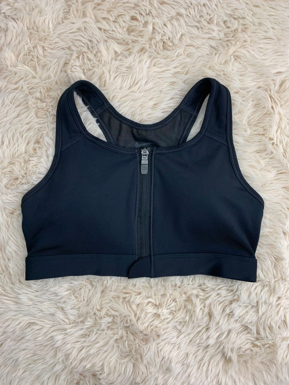 Corpiño deportivo Nike · Talle S