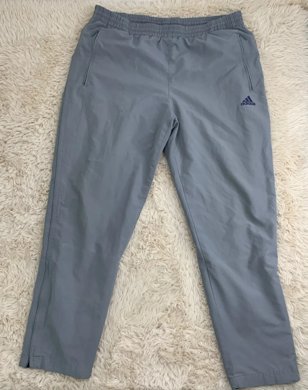 Pantalón adidas - imagen 1