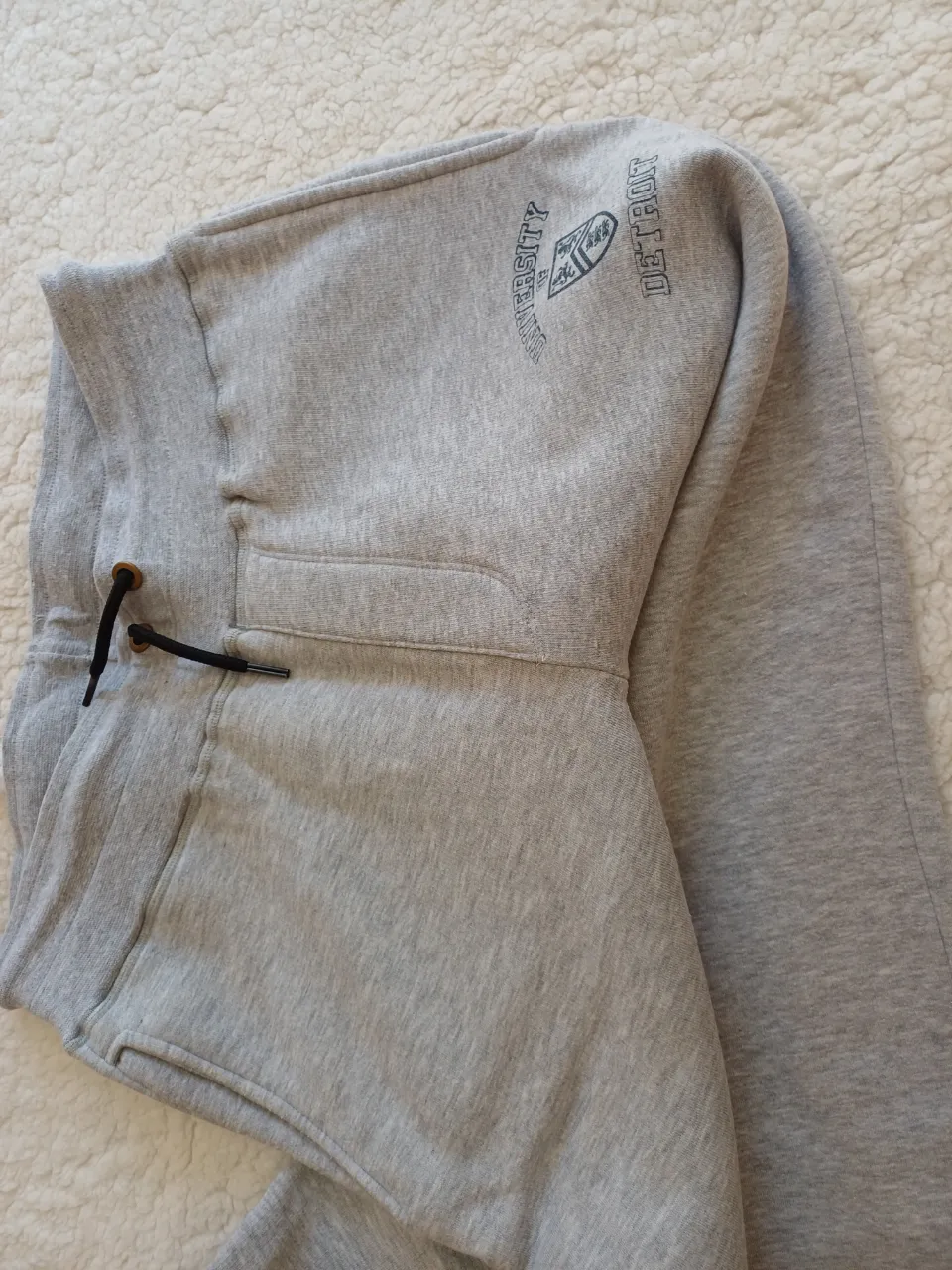 Pantalón Detroit · Talle M