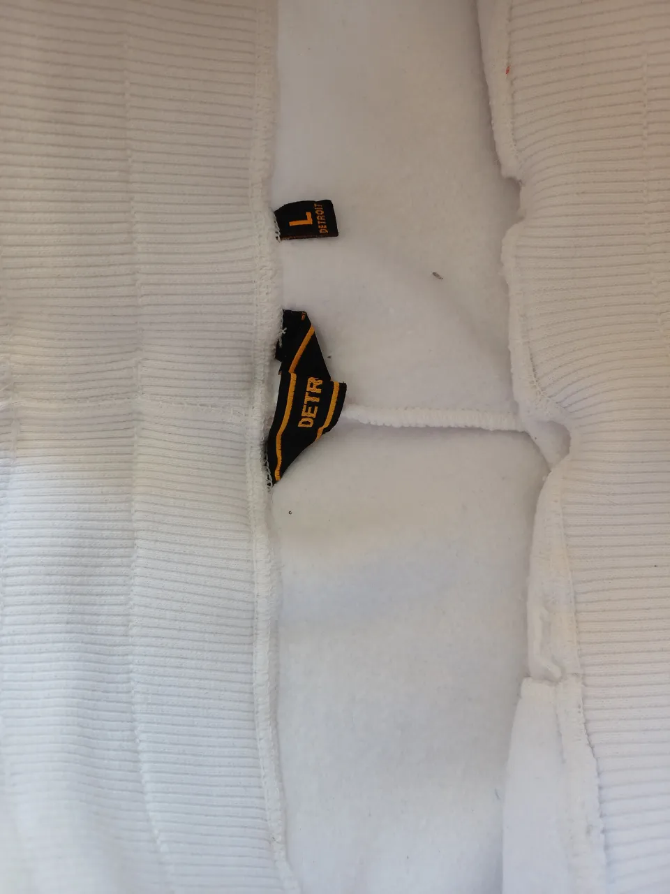Pantalón Detroit · Talle M