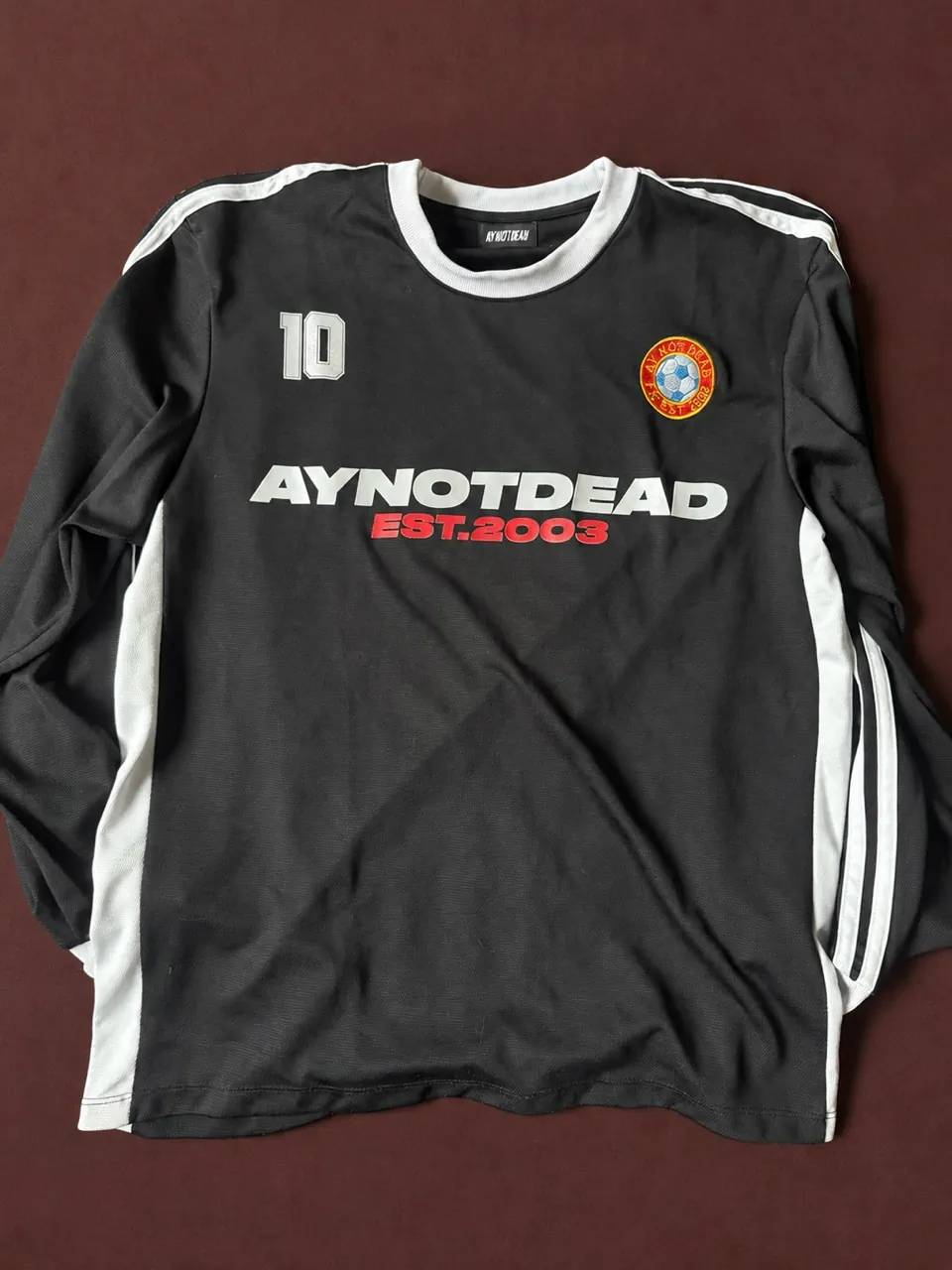 Remera Ay Not Dead · Talle L