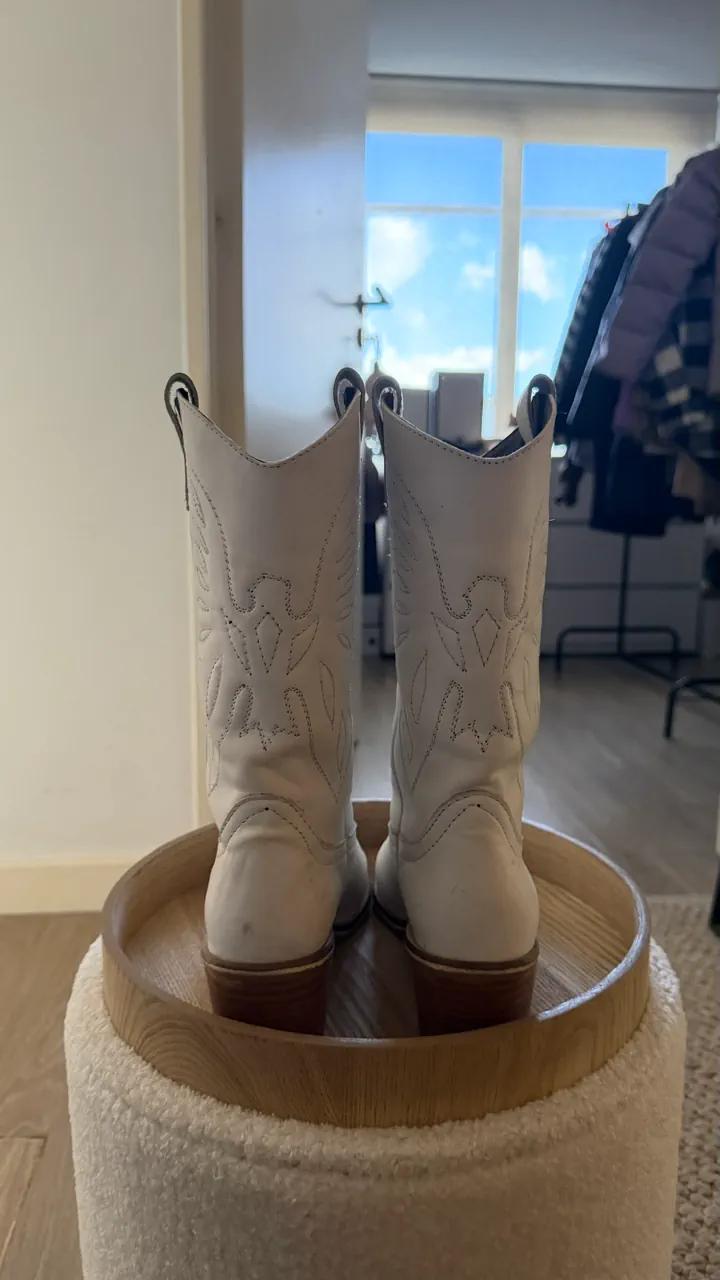 Botas Showroom - imagen 4