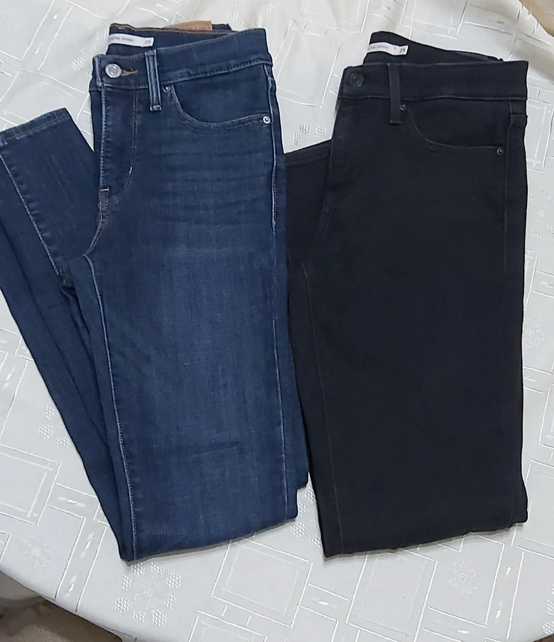 Levi's · Talle US 25