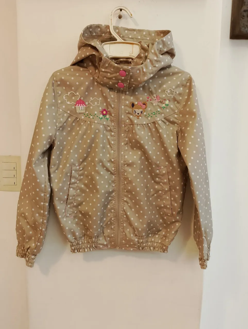 Rompeviento H&M · Talle 7 años / 122 cm