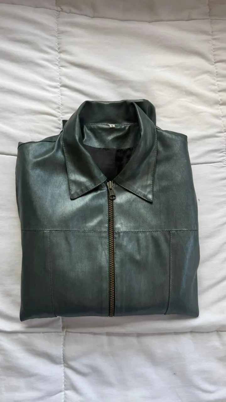 Campera A ≠ - imagen 1