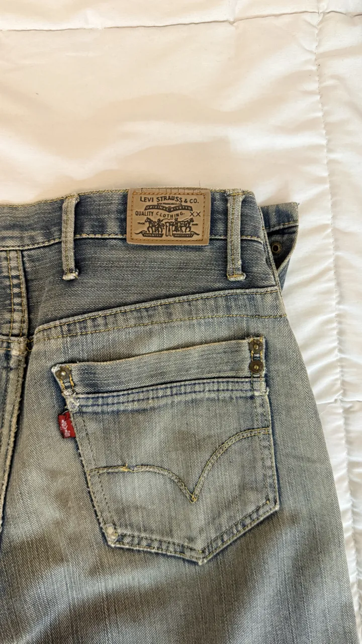 Jean Levi's - imagen 1