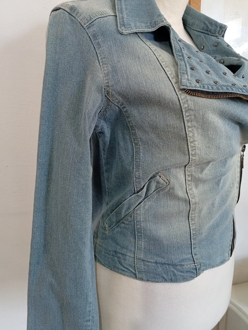 Campera Utzzia - imagen 4