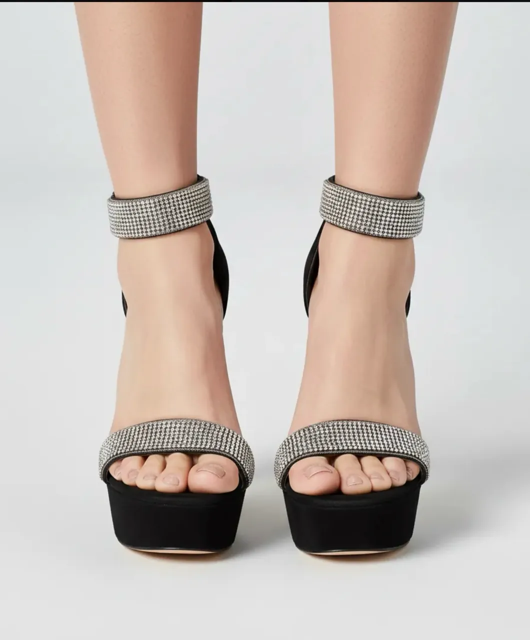 Tacos Jeffrey Campbell · Talle AR 36