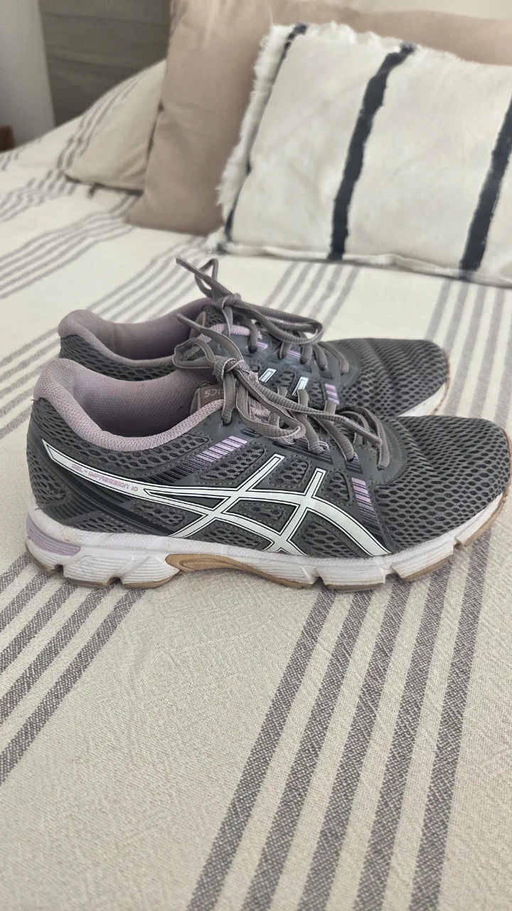Zapatillas Asics - imagen 1