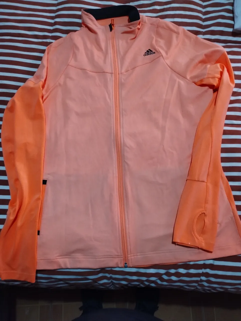 Buzo adidas - imagen 1