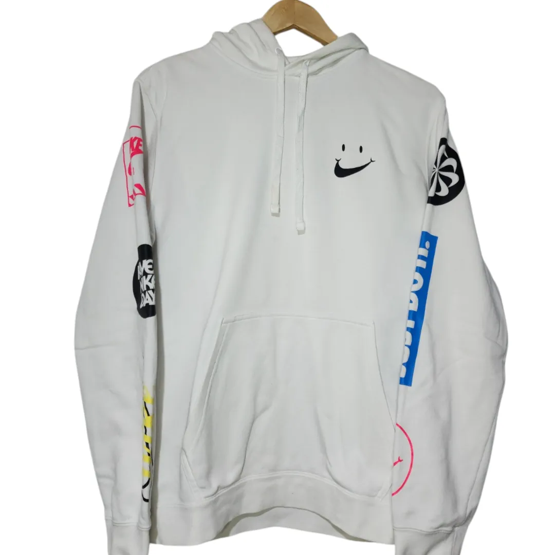 Nike · Talle M