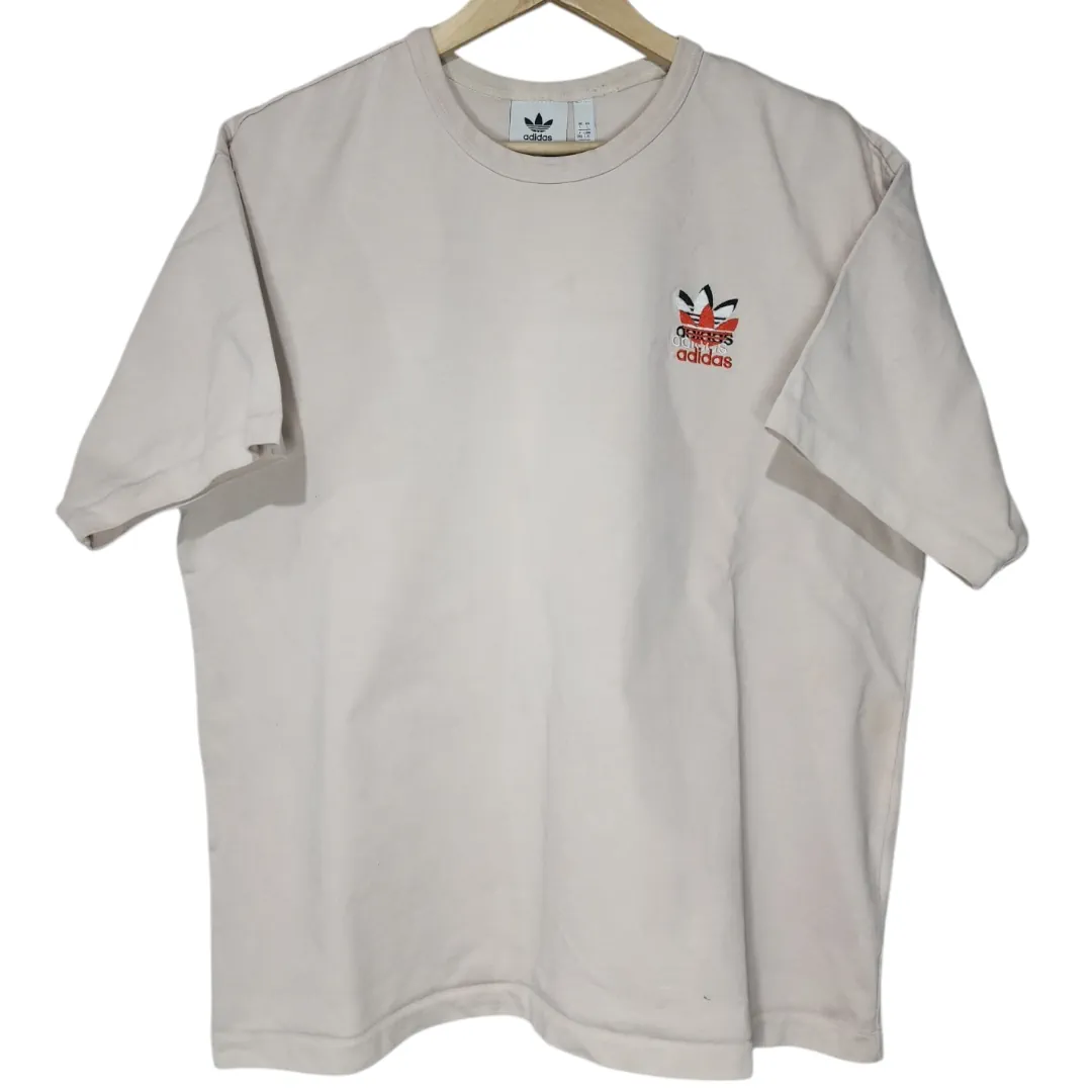 Remera adidas · Talle L