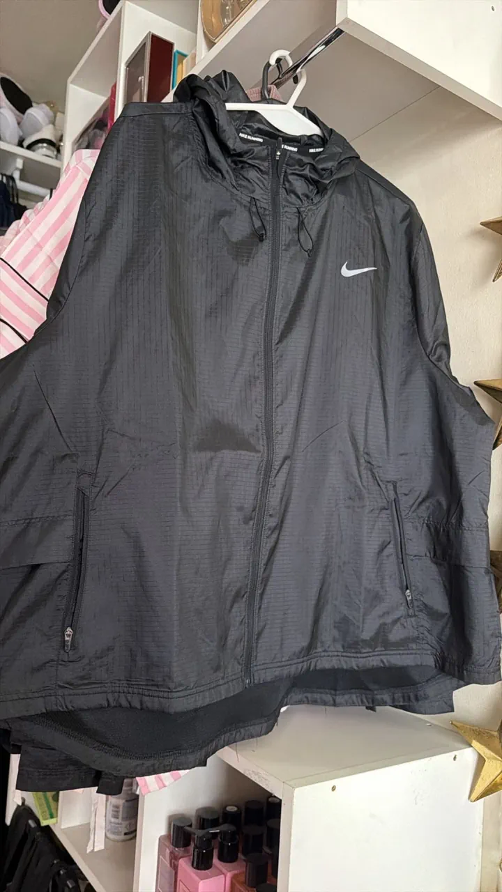 Rompeviento Nike - imagen 1