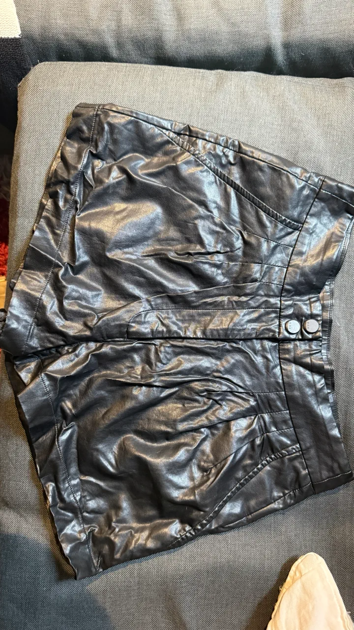 Short Kosiuko · Talle S