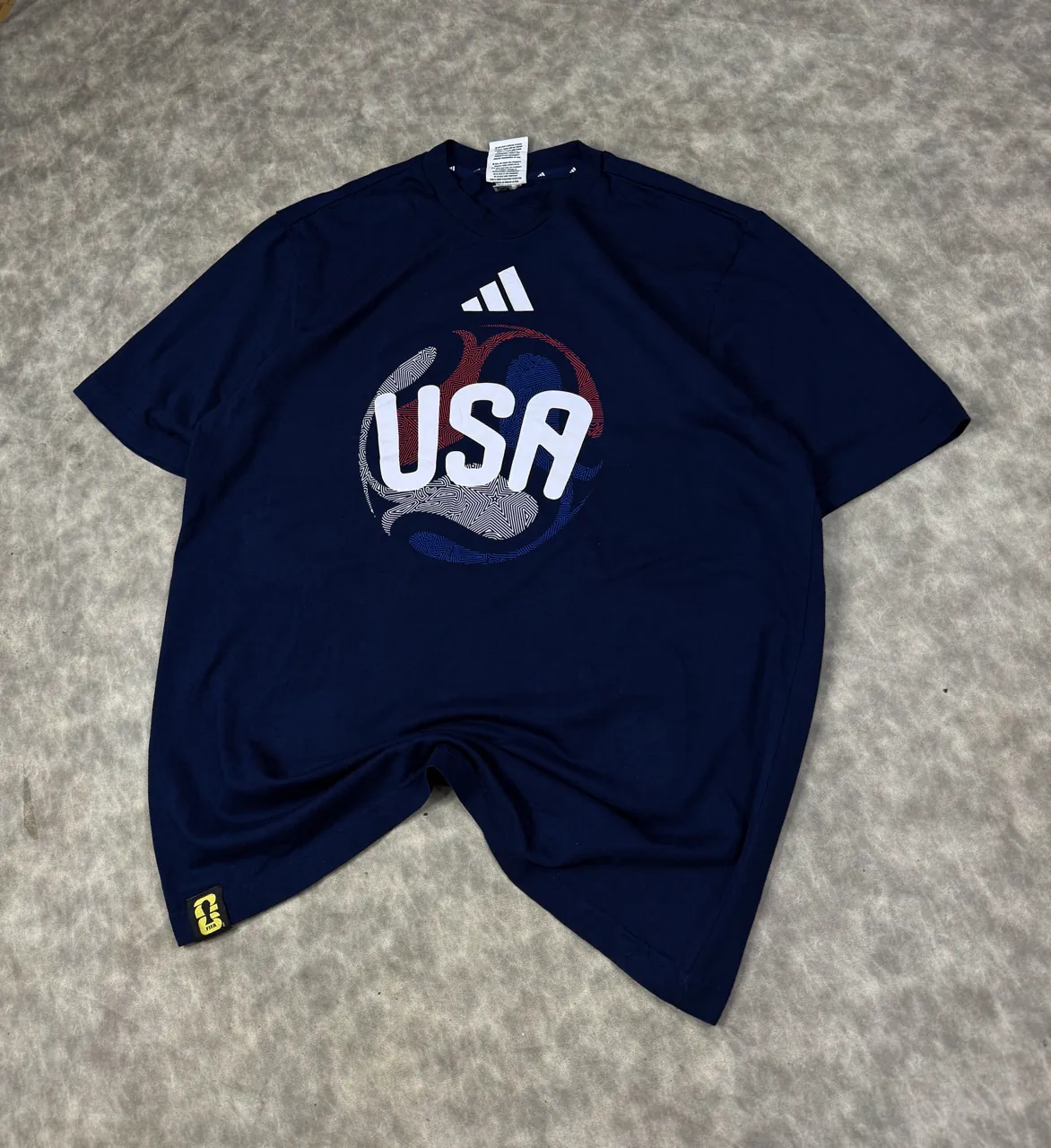 Remera adidas - imagen 1