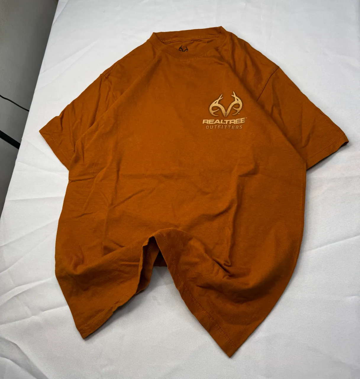 Remera Realtree · Talle M