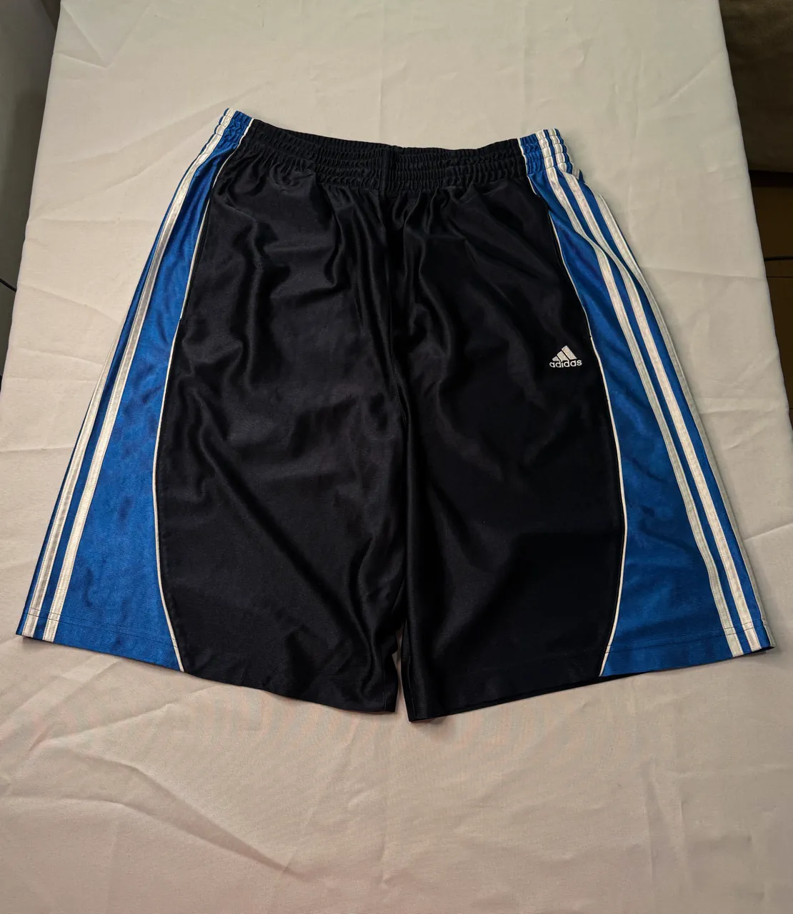 adidas · Talle XL