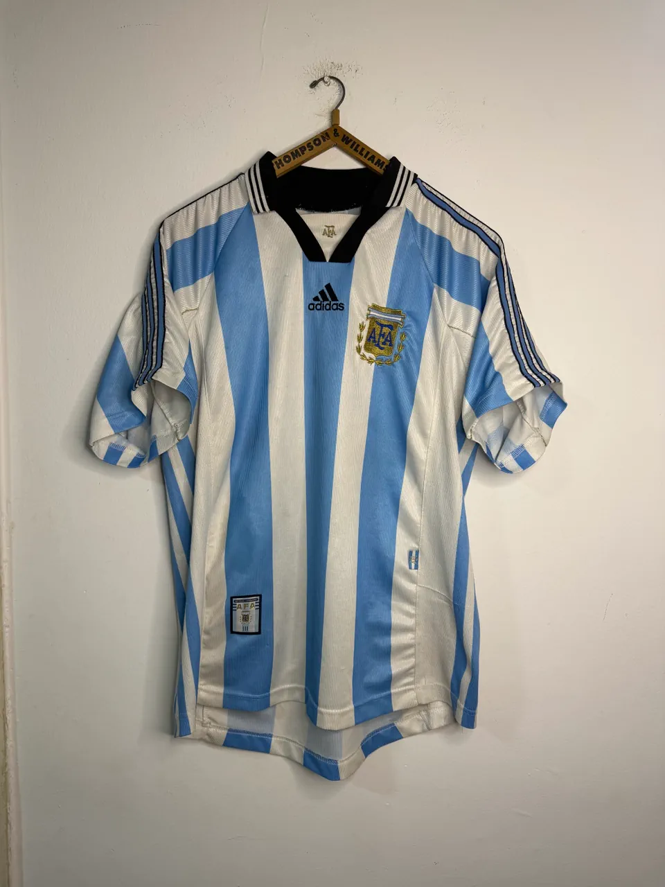 Camiseta adidas - imagen 1