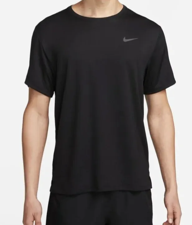 Nike · Talle M