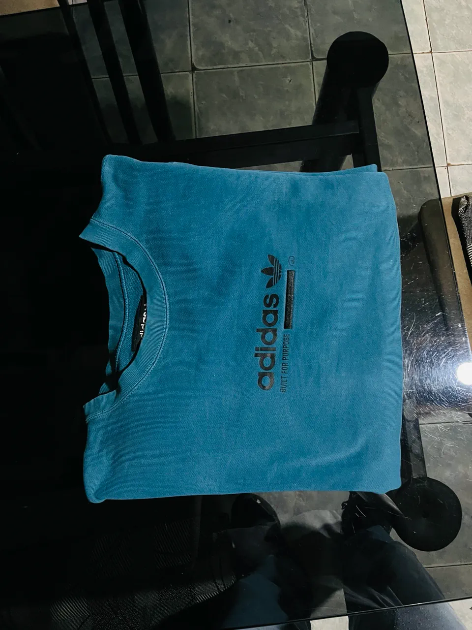 adidas · Talle L