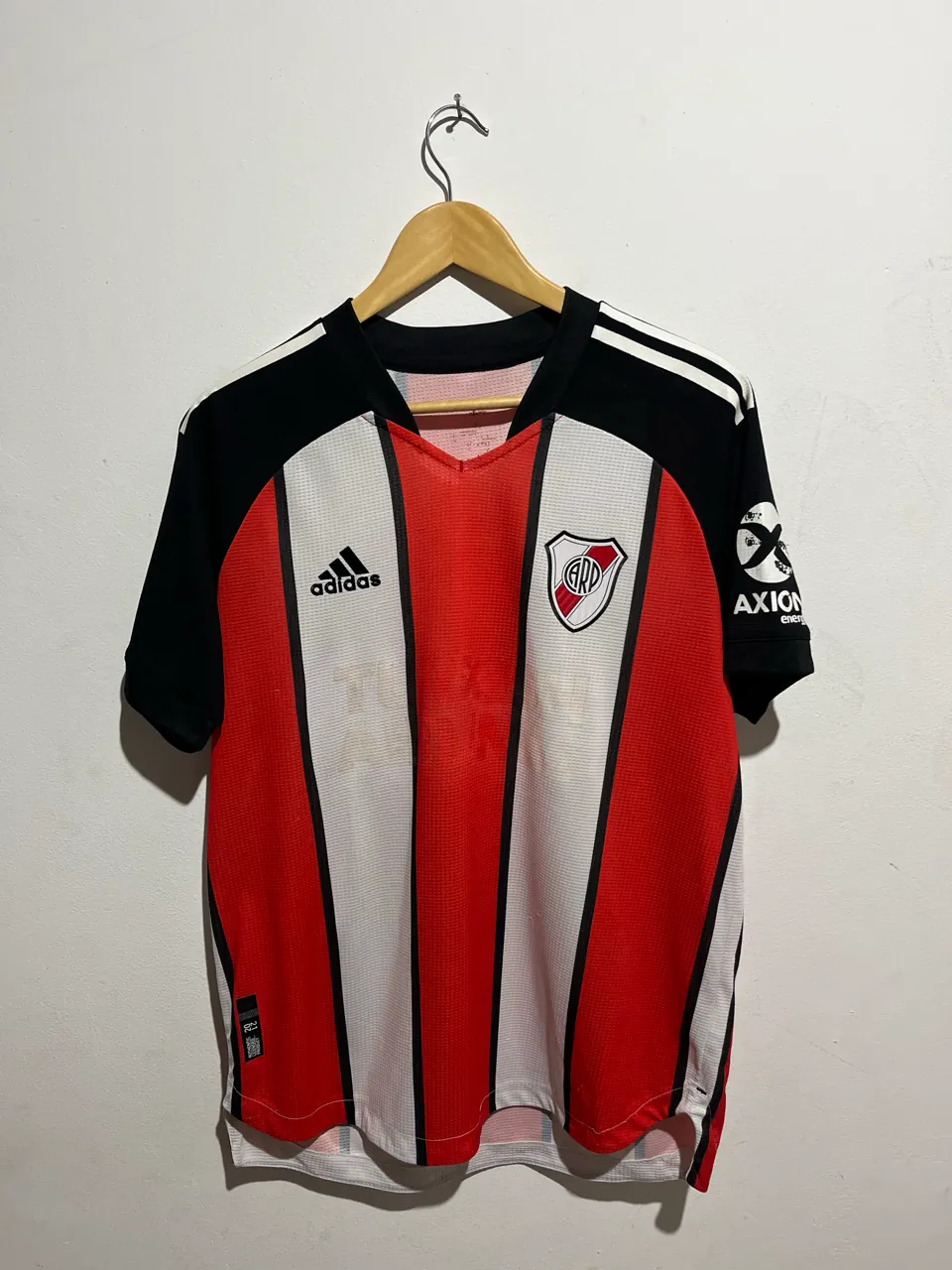 adidas · Talle L