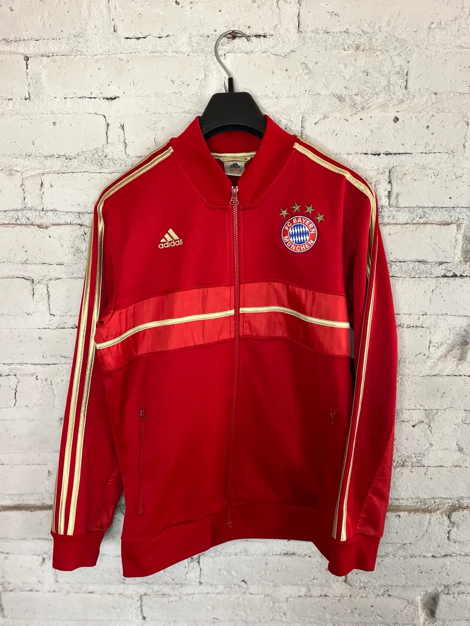 adidas · Talle M