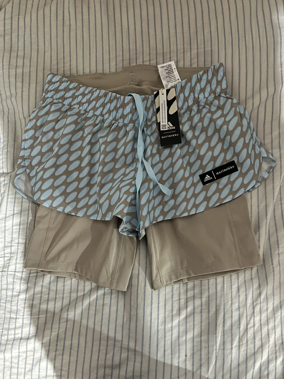 adidas · Talle S