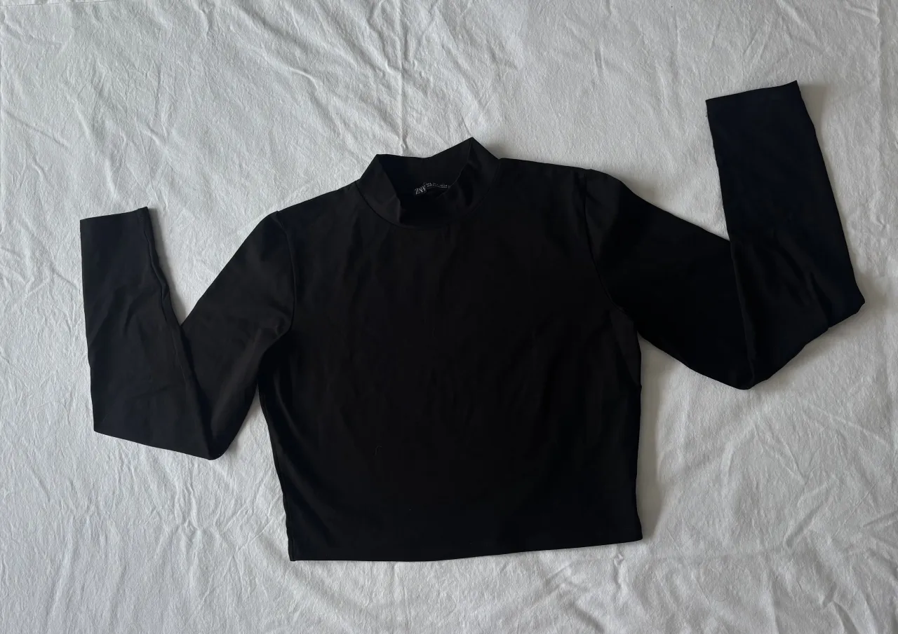 Remera Zara · Talle L