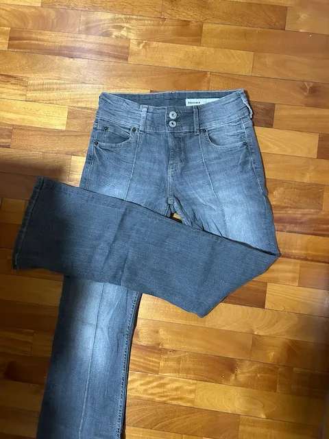 Bershka · Talle EU 38